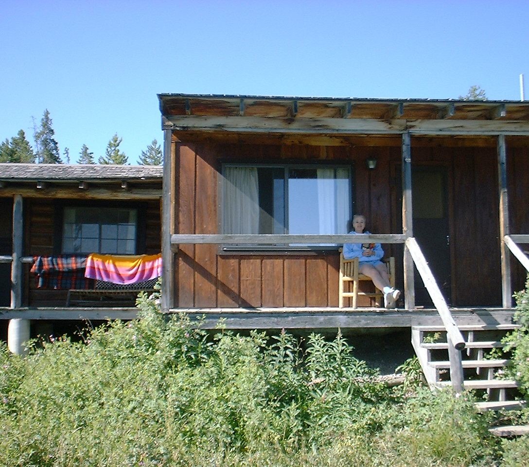 2.cabin porch