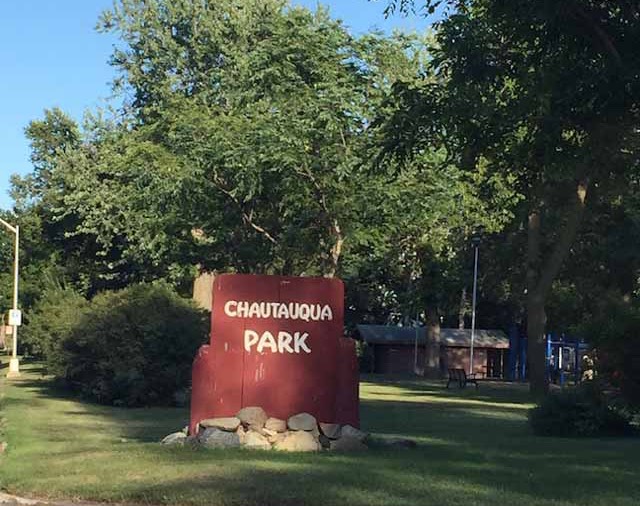 Chatauqua Park sign
