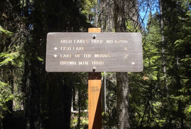 High Lakes Trail sign 2
