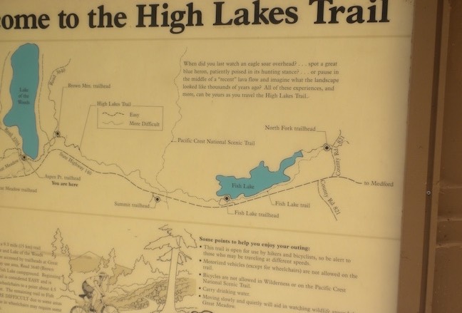 High Lakes Trail sign